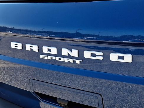 Used 2023 Ford Bronco Sport Outer Banks w/ Tech Package AWD/4WD image 32