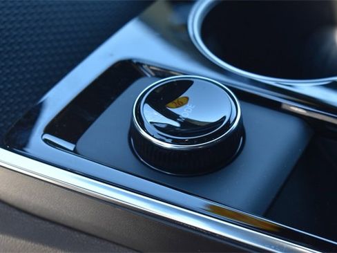 New 2026 Chevrolet Equinox LT image 22