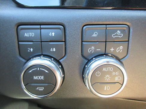 New 2026 GMC Sierra 1500 SLT w/ SLT Premium Plus Package image 17