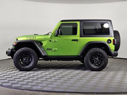 Used 2025 Jeep Wrangler Sport AWD/4WD image 3