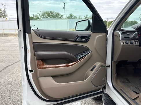 Used 2016 Chevrolet Suburban LTZ AWD/4WD image 18
