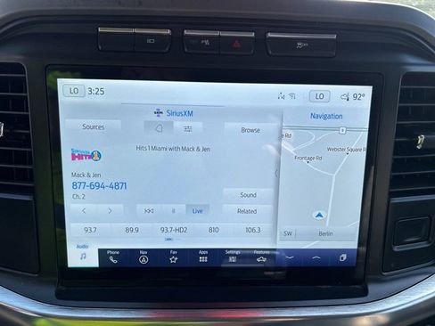 Used 2022 Ford F150 Lariat w/ Equipment Group 502A High image 18