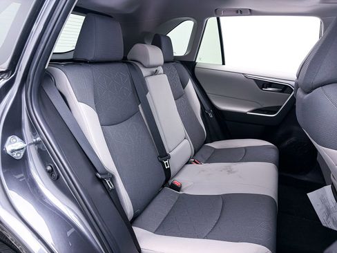 Used 2023 Toyota RAV4 XLE w/ Convenience Package FWD image 31