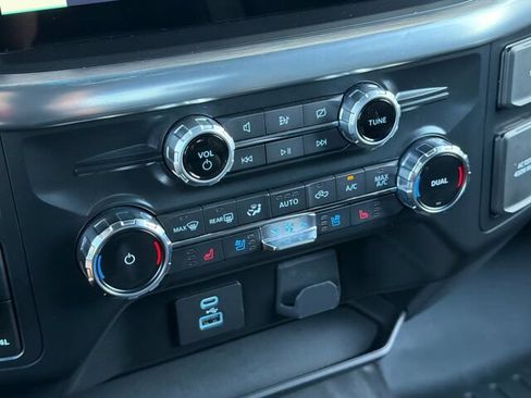 Used 2022 Ford F150 Lariat w/ Equipment Group 501A Mid AWD/4WD image 24