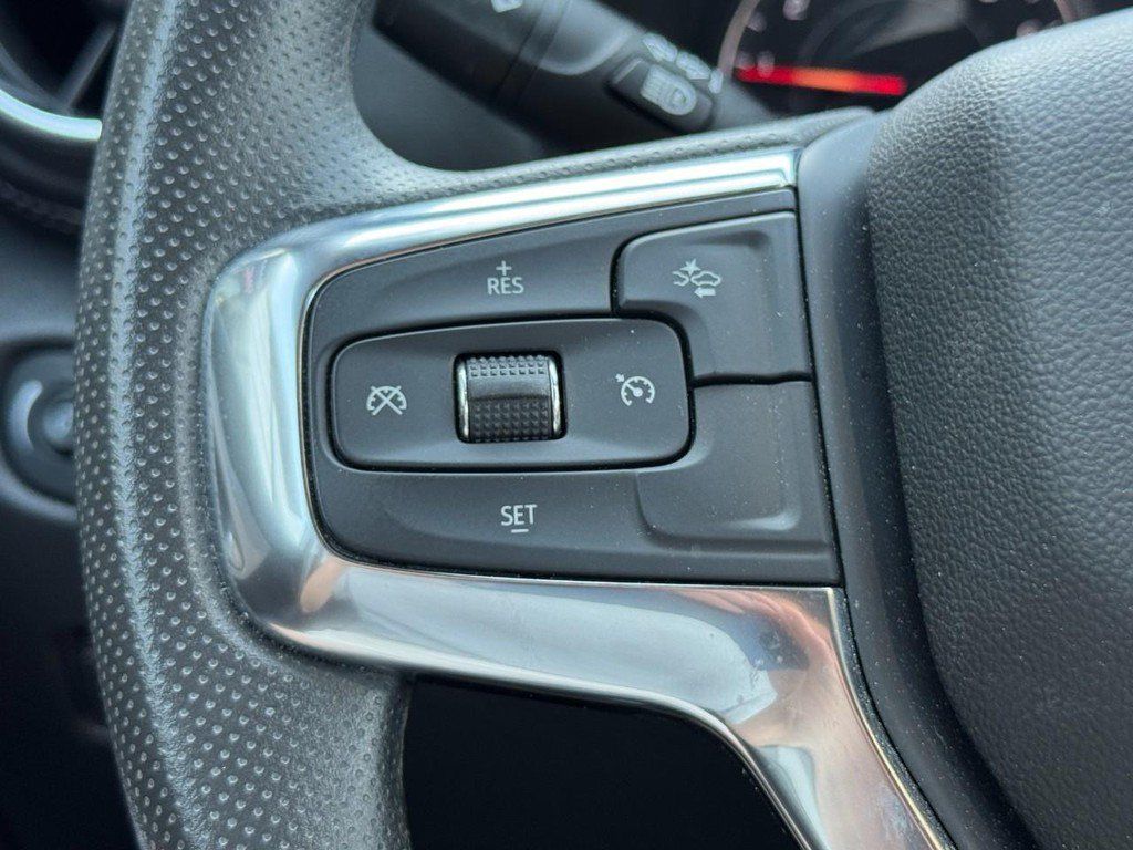 Used 2024 Chevrolet Blazer LT w/ Convenience Package FWD image 19