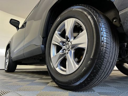 Certified 2025 Toyota RAV4 XLE AWD/4WD image 24