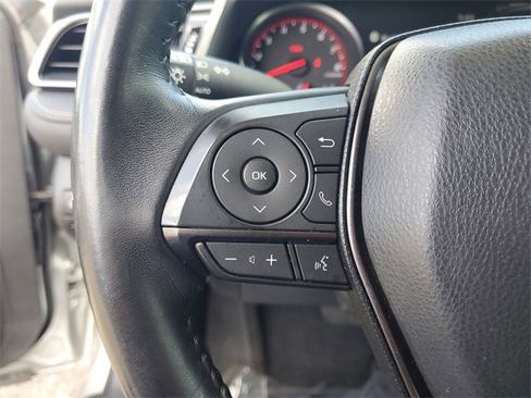 Used 2023 Toyota Camry XSE image 16