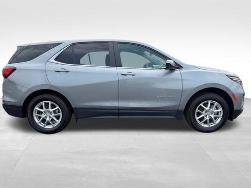 Used 2024 Chevrolet Equinox LT AWD/4WD image 8