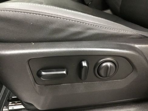 Used 2020 Chevrolet Silverado 1500 LT Trail Boss image 10