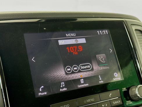 Used 2022 Nissan Titan SV w/ Accessory Utility Package image 16