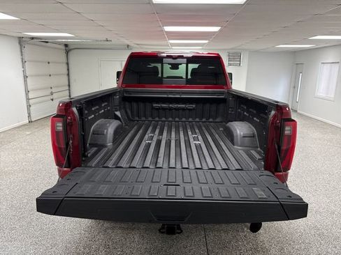 Used 2024 GMC Sierra 2500 Denali w/ Denali Reserve Package image 30