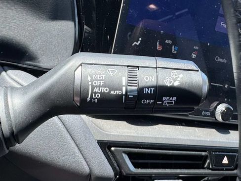 Used 2025 Lexus TX 350 AWD w/ Technology Package image 32