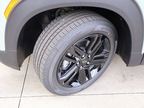 New 2026 Chevrolet TrailBlazer LT w/ Convenience Package AWD/4WD image 37