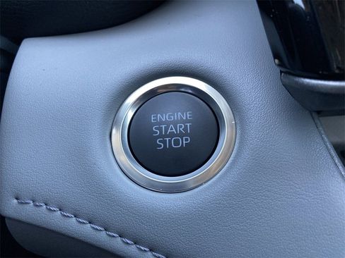 New 2026 Toyota Highlander Limited image 11