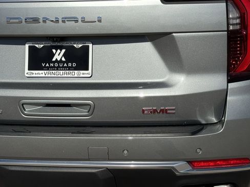 New 2026 GMC Yukon XL Denali w/ Sun & Power Step Package image 7