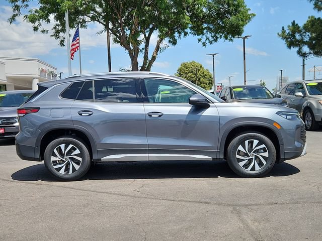 New 2026 Volkswagen Tiguan S AWD/4WD image 2