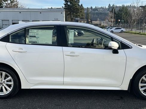 New 2026 Toyota Corolla XLE image 4