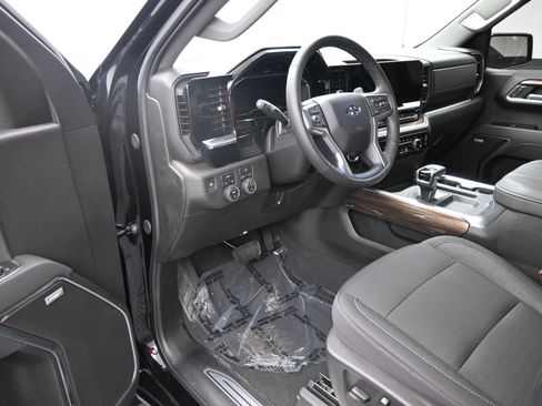 Certified 2025 Chevrolet Silverado 1500 RST w/ Convenience Package II image 12