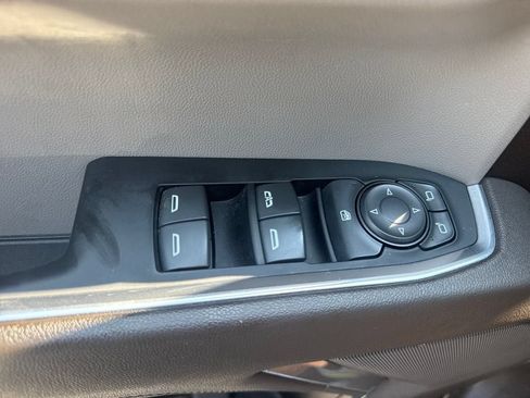 Used 2023 Chevrolet Silverado 1500 RST AWD/4WD image 19