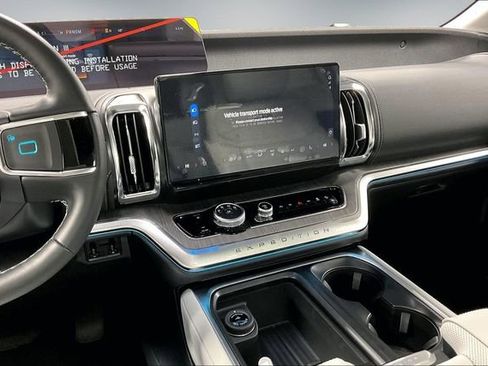 New 2026 Ford Expedition Max Platinum image 8