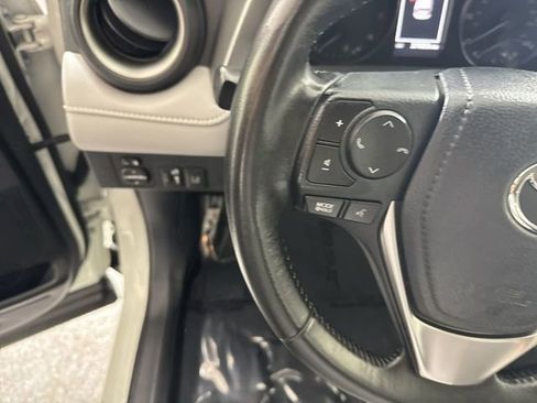 Used 2018 Toyota RAV4 XLE image 12