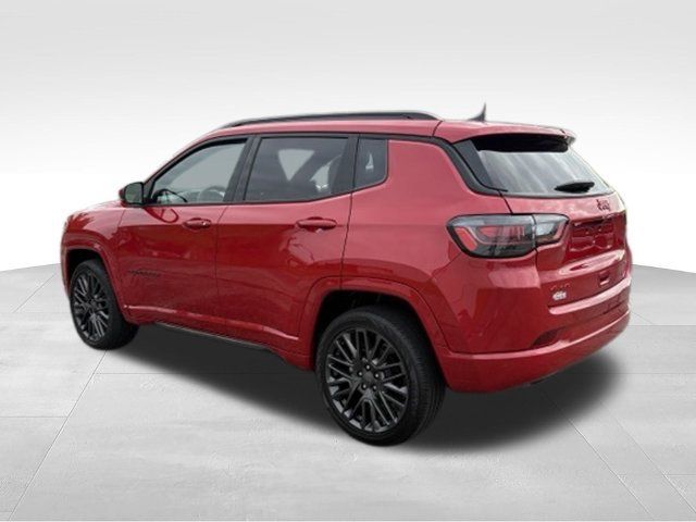 Used 2023 Jeep Compass Limited w/ Elite Group for (Red) Edition AWD/4WD image 2