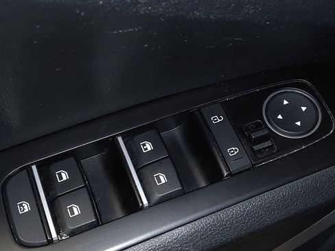 Used 2022 Kia Soul LX FWD image 27