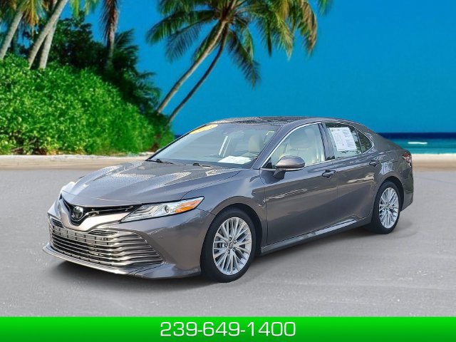 Used 2018 Toyota Camry XLE FWD image 1