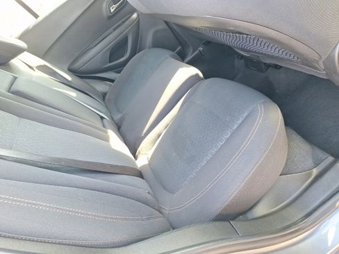 Used 2020 Chevrolet Trax LS image 19