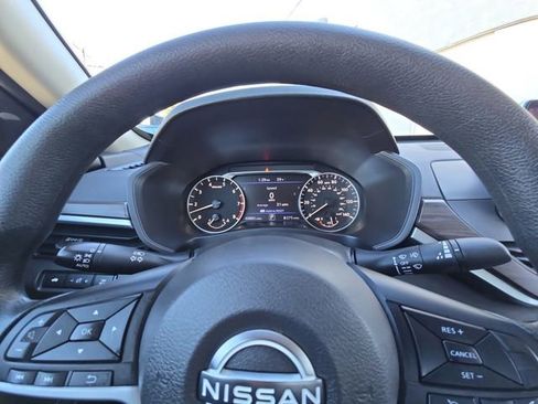 Certified 2024 Nissan Altima 2.5 SV image 25