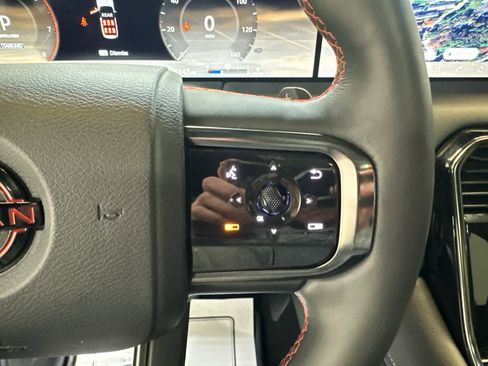 Certified 2025 Nissan Armada PRO-4X w/ Pro-4X Premium Package AWD/4WD image 22