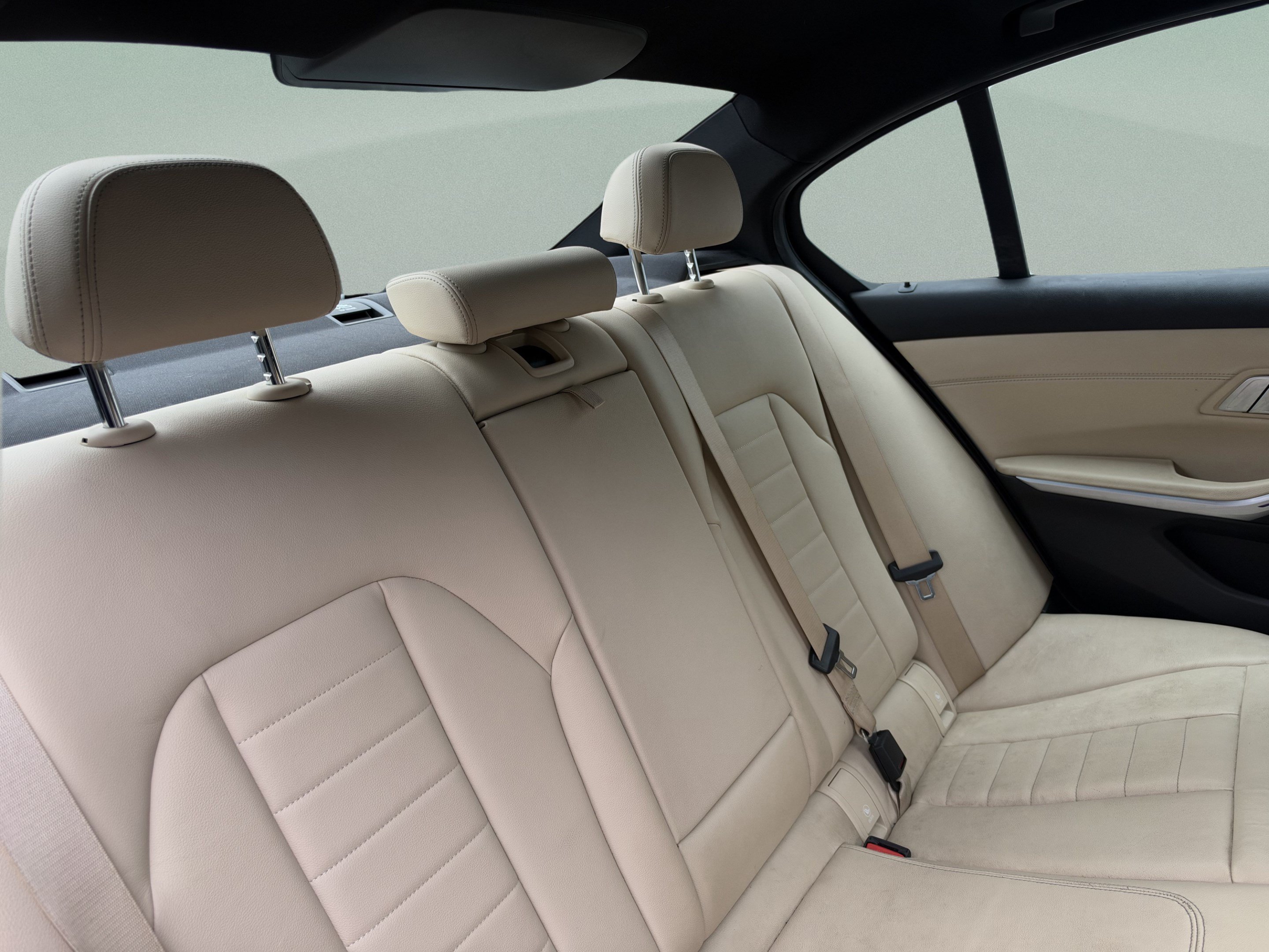 Used 2020 BMW 330i Sedan w/ Convenience Package RWD image 24