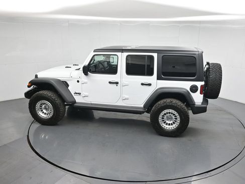 Used 2026 Jeep Wrangler Unlimited Sport AWD/4WD image 39