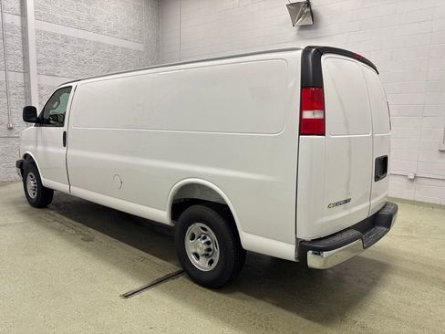 New 2026 Chevrolet Express 3500 Extended w/ Chrome Appearance Package RWD image 8