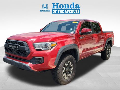Used 2020 Toyota Tacoma TRD Off-Road AWD/4WD image 3