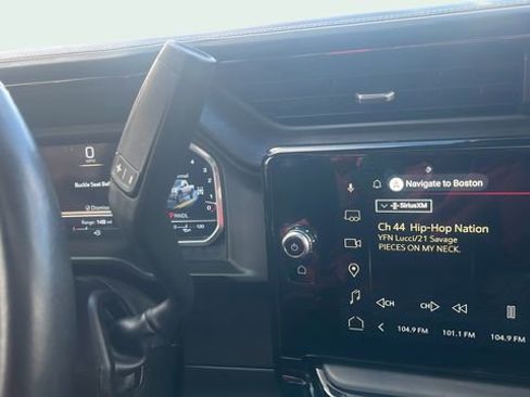 Used 2024 GMC Sierra 2500 AT4X image 10