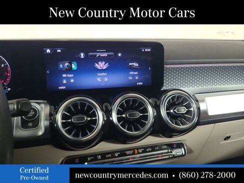 Certified 2025 Mercedes-Benz GLB 250 4MATIC image 25