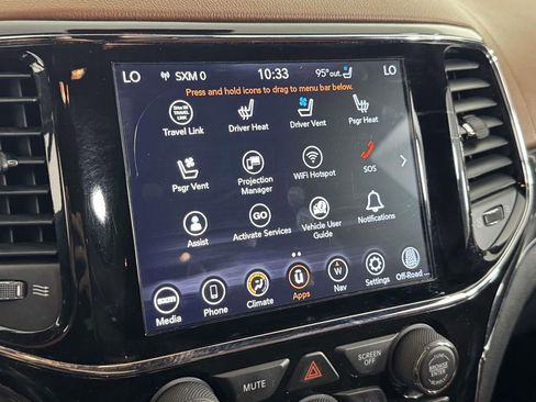 Used 2020 Jeep Grand Cherokee Overland AWD/4WD image 25