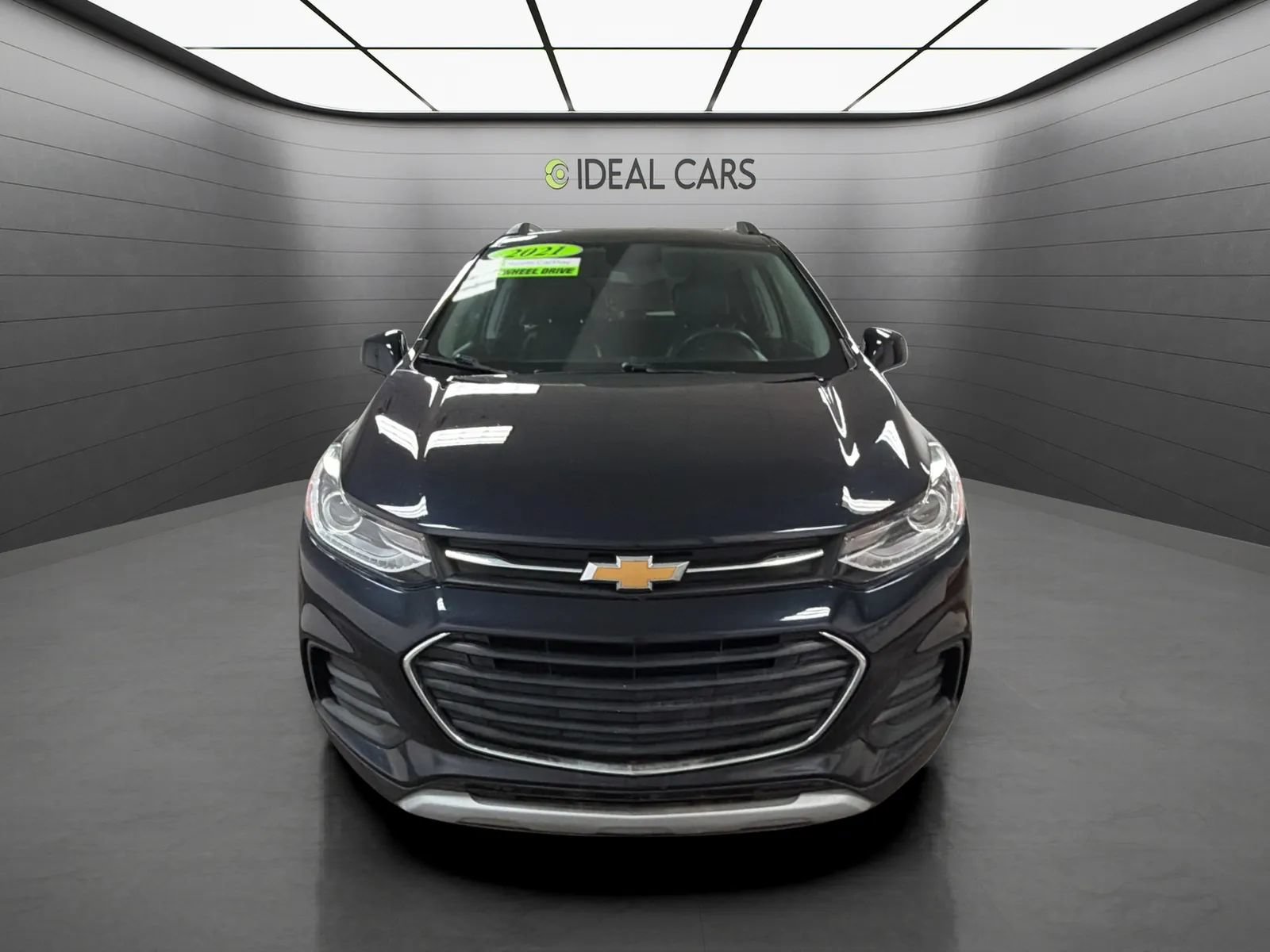 Used 2021 Chevrolet Trax LT AWD/4WD image 2