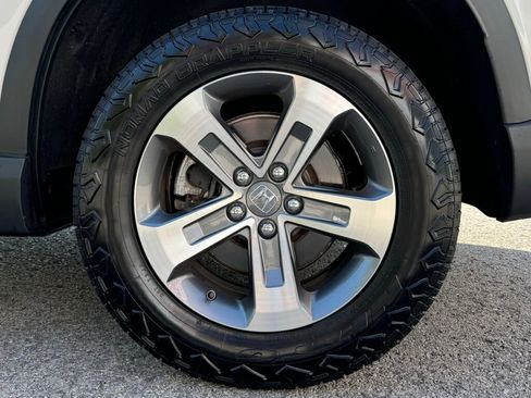 Used 2023 Honda Pilot EX-L image 10