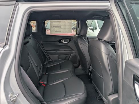 New 2026 Jeep Compass Limited AWD/4WD image 10