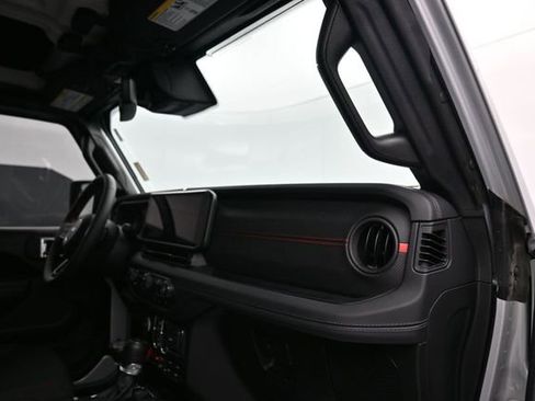 Used 2024 Jeep Wrangler Unlimited Rubicon w/ Technology Group AWD/4WD image 30