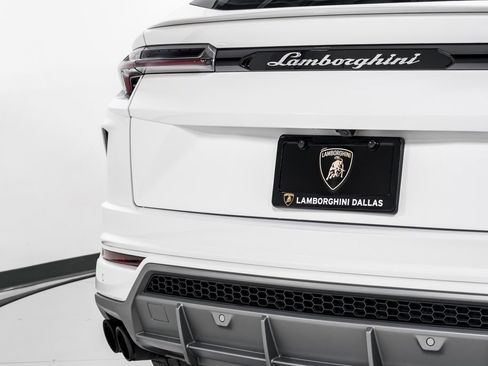Used 2021 Lamborghini Urus image 58