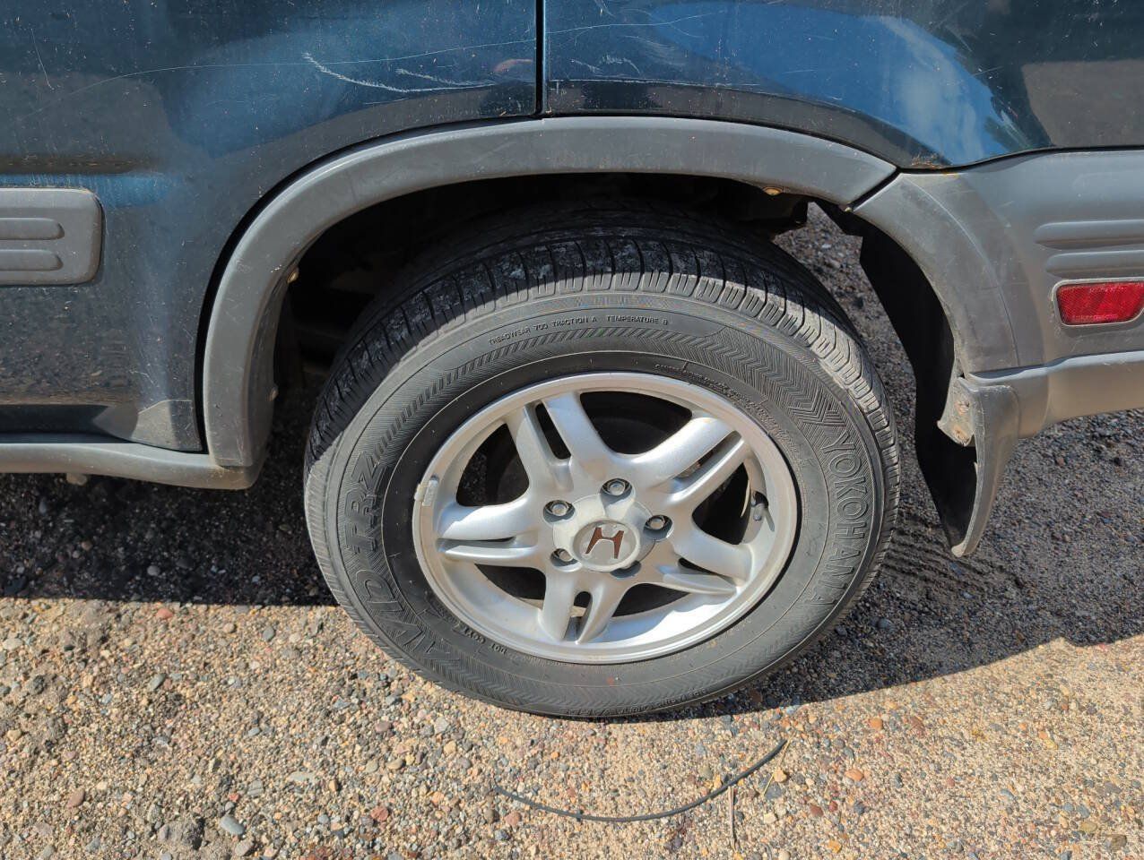 Used 1998 Honda CR-V EX image 10