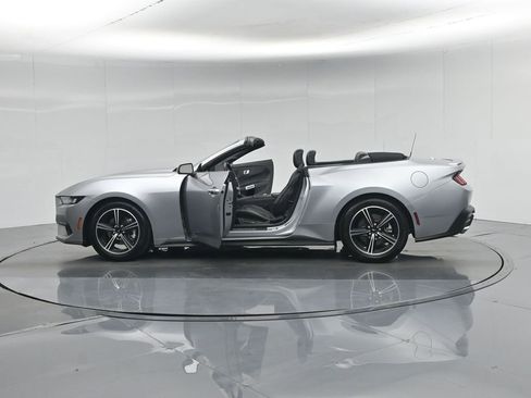 Used 2024 Ford Mustang Premium image 36