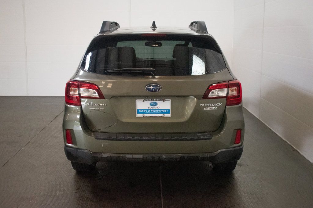 Used 2017 Subaru Outback 2.5i Premium AWD/4WD image 5