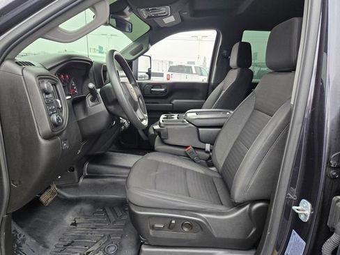 Used 2024 Chevrolet Silverado 2500 Custom w/ Custom Value Package image 13