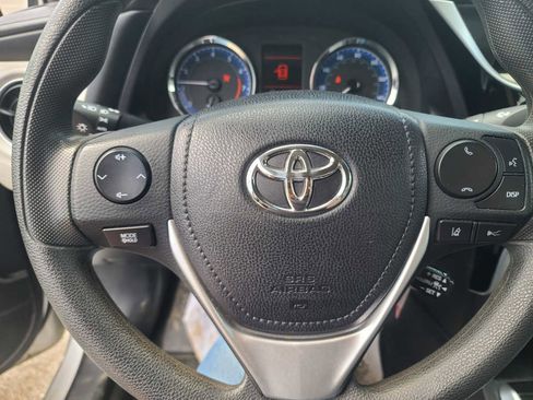 Used 2017 Toyota Corolla L image 12