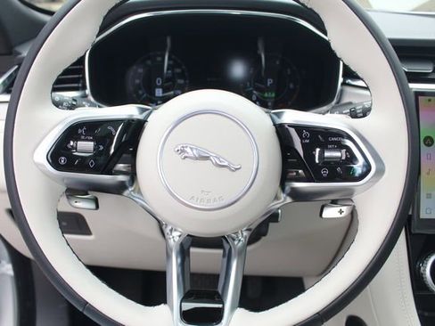 New 2026 Jaguar F-PACE R-Dynamic S image 17