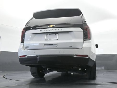 Used 2025 Chevrolet Suburban LT RWD image 66